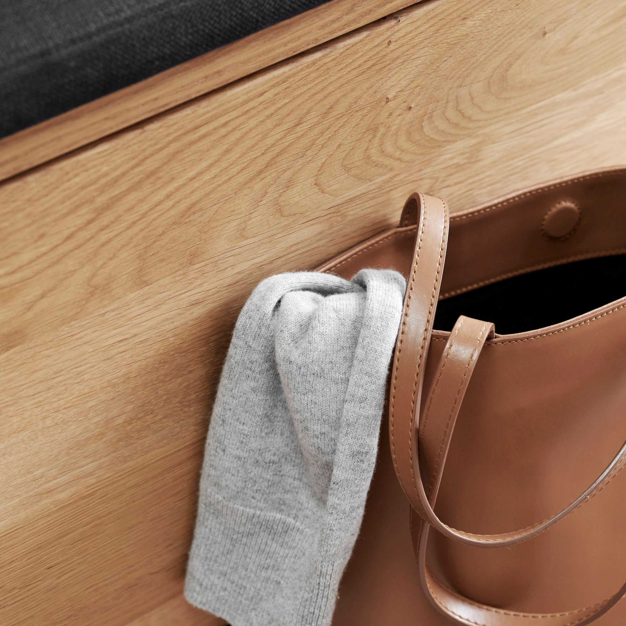egetræs garderobe