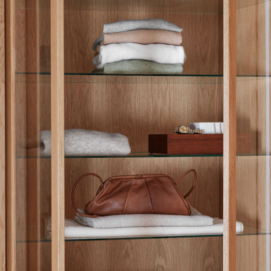 Egetræs garderobe
