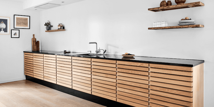 Egetræs køkken i Hanstholm Upcycle