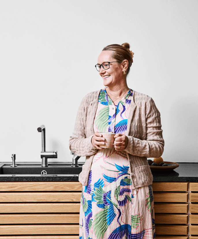 Kvinde i hanstholm køkken