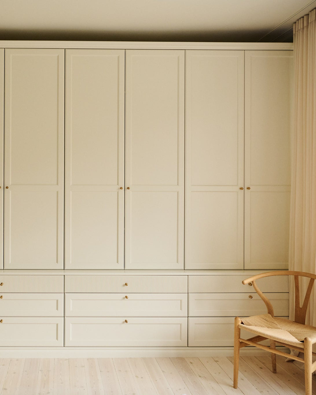 Hantsholm_Kokken_lille_skyum_garderobe